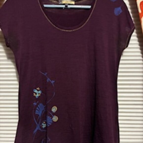 100% Merino Wool Purple Short Sleeve Women's Shirt by Ibex, Size Small - Picture 1 of 7